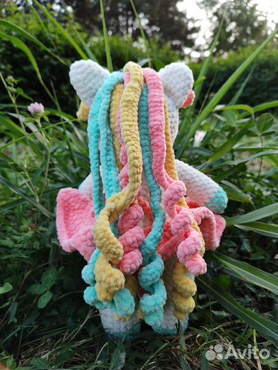 Вязаный единорог