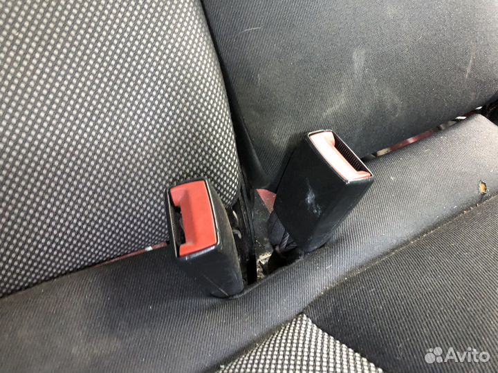 Защелки ремней безопасности Opel Astra GTC H