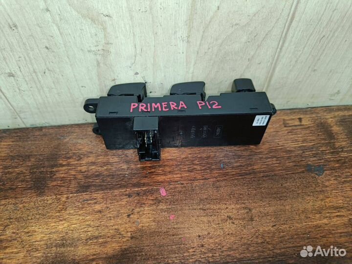 Блок управления стеклоподъемниками Nissan Primera