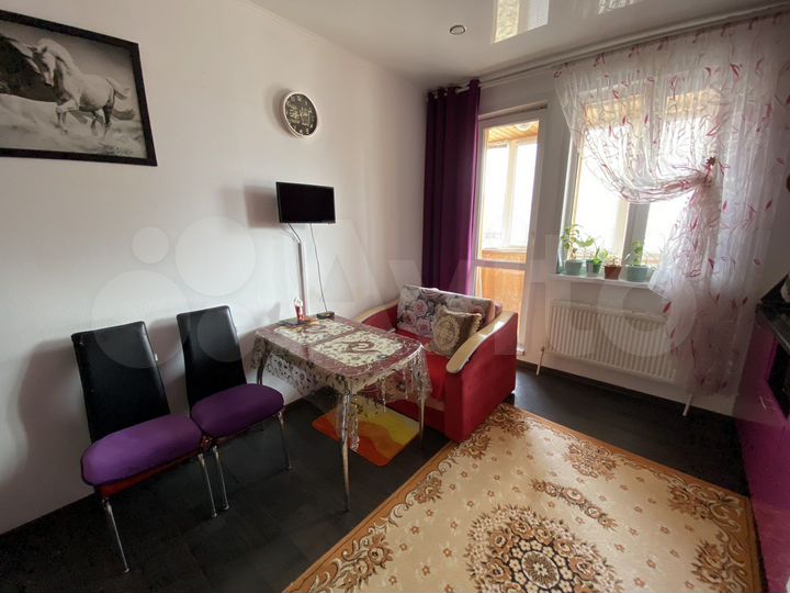 1-к. квартира, 52 м², 1/2 эт.