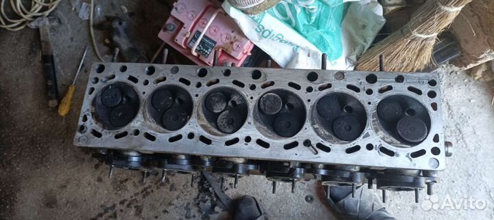 Гбц правая BMW e32 двс m70b50