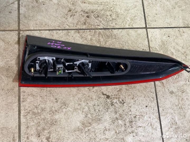 Фонарь задний стоп-сигнал лев. зад. Volvo XC70