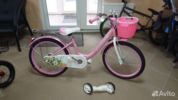 Велосипед новый с запасными колесами