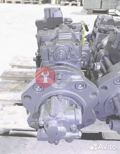 Гидравлический насос Kobelco YN10V00023F1