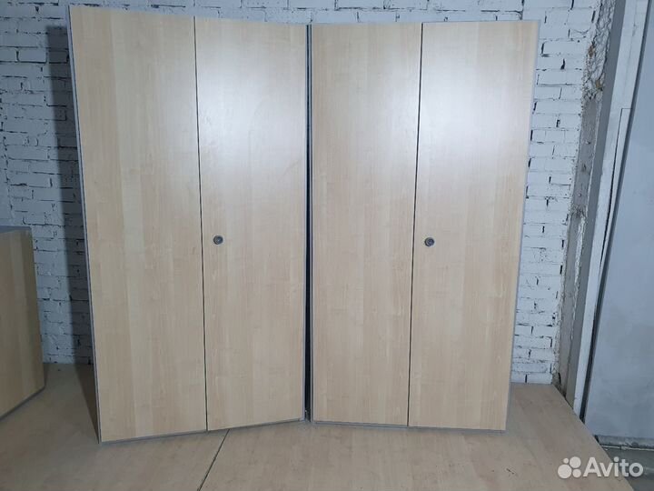Шкаф металический