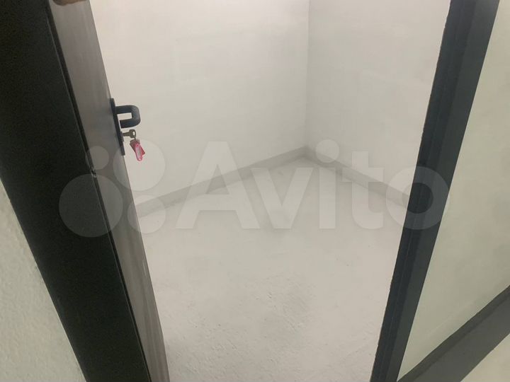 Машиноместо, 10 м²