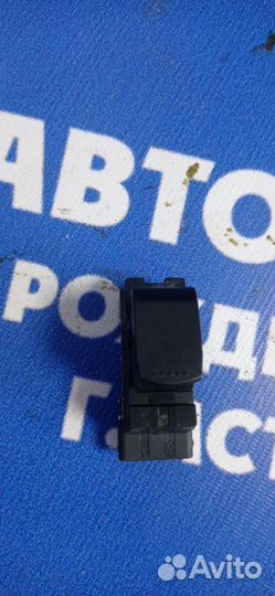 Кнопка стеклоподъемника Suzuki Sx4 хэтчбек M16A