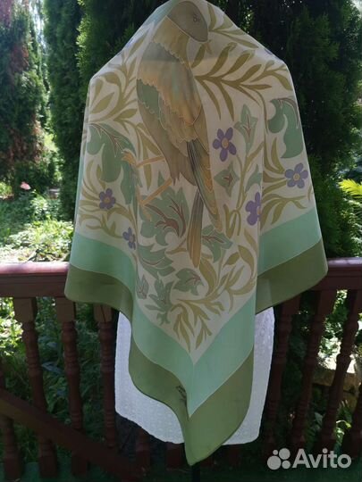 Шёлковый платок Батик Птица