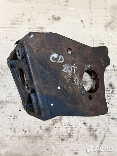 Кронштейн тнвд cd20t nissan serena