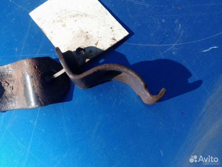 Скобы стабилизатора Volkswagen Passat B3