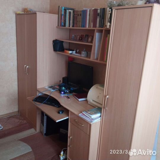 Компьютерный стол