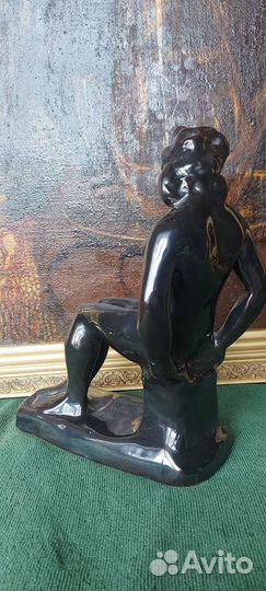 Статуэтка обнаженная натурщица обливная керамика