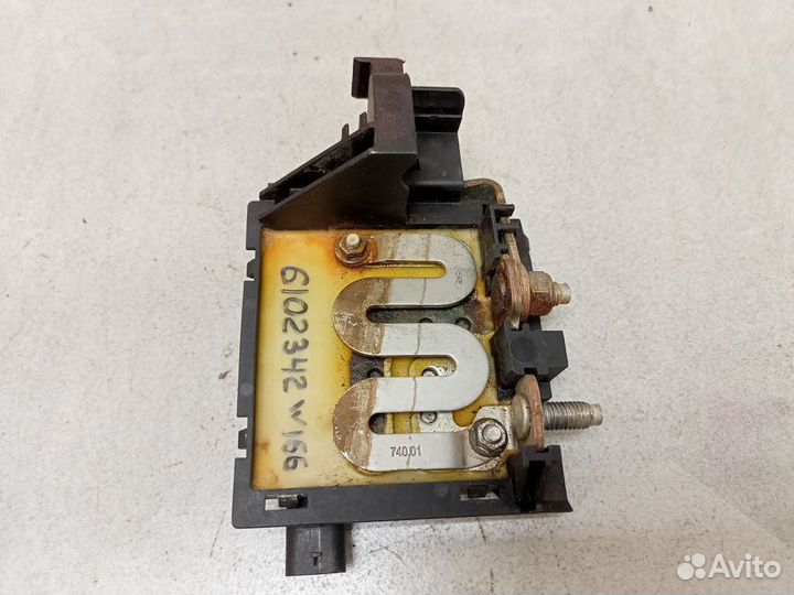 Стабилизатор напряжения