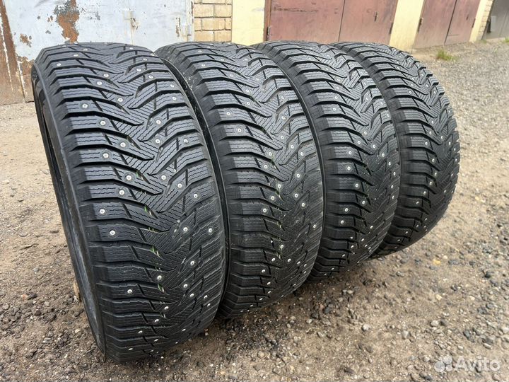Marshal WinterCraft Ice WI31 215/55 R17 98T