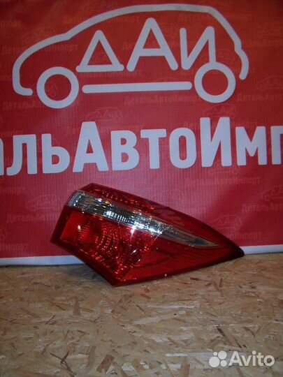 Фонарь Toyota Corolla 2012-2015