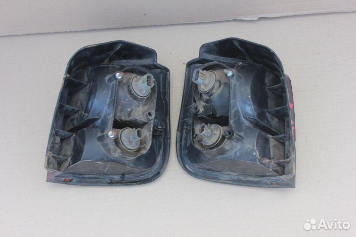 Фонарь (задний), Mitsubishi Space Runner 1991-1999