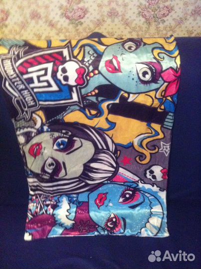 Комплект наволочка и простынь Школа Монстров