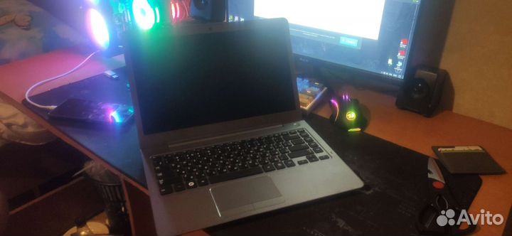 Ноутбук,Samsung530U4B