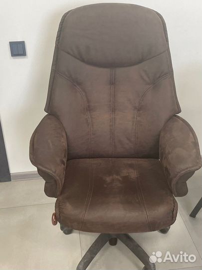 Компьютерное кресло