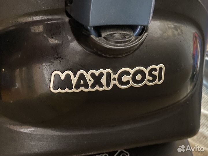 Автолюлька maxi cosi CabrioFix с базой isofix