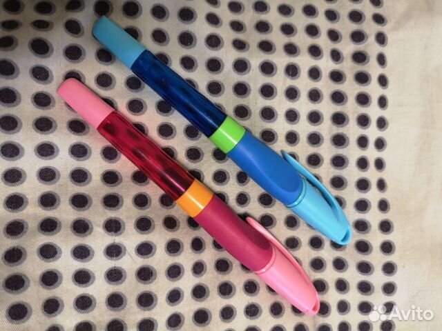 Перьевая ручка + 2 сменных картриджа