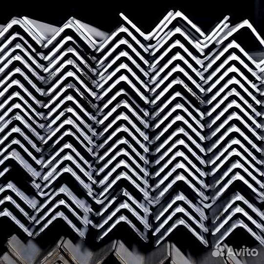 Уголок равнополочный, 100х7 мм