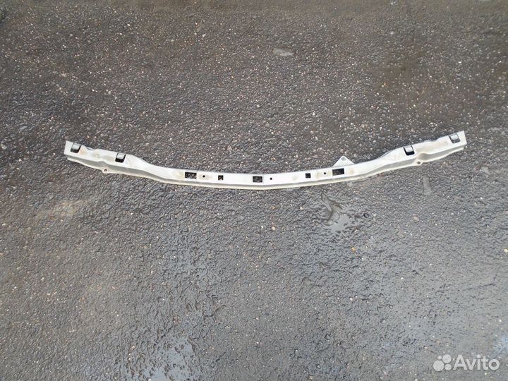 Nissan 62240-EQ000 Кронштейн переднего бампера