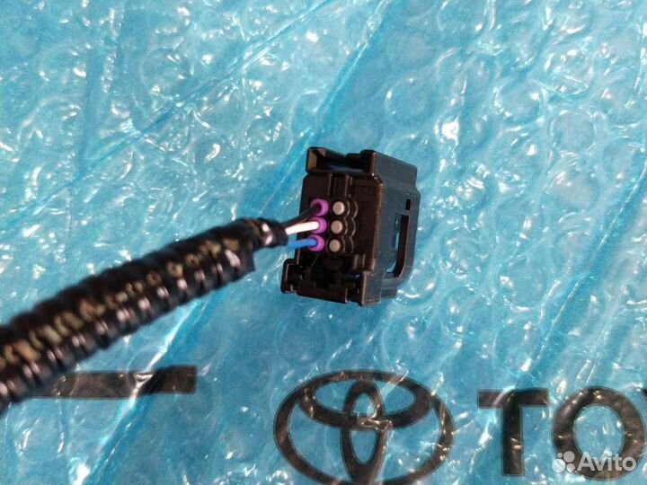 Фишка парктроника Рав 4 4 Оригинал 3 pin 15-19