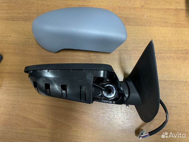 Зеркало правое в сборе 7 контактов Nissan Qashqai