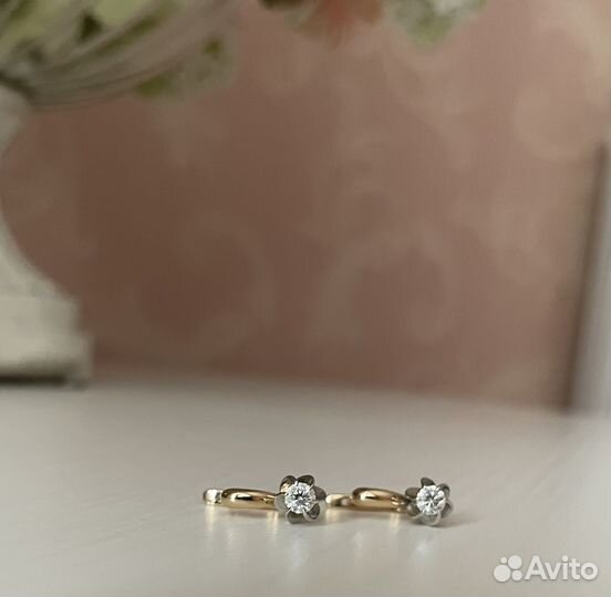 Золотые серьги с бриллиантами