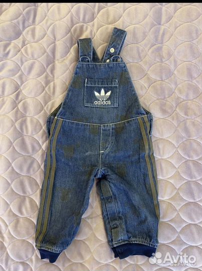 Коробка детских вещей