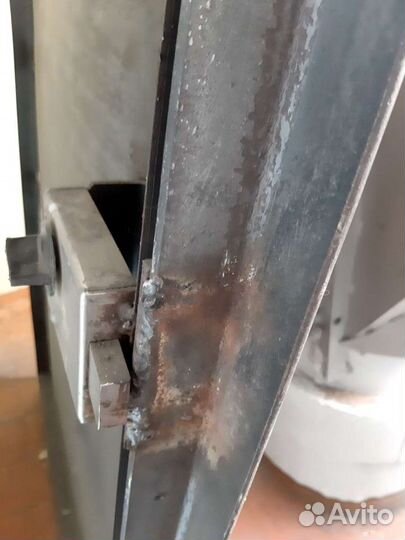 Дверь металлическая новая