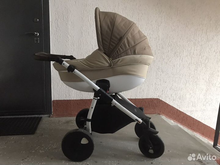 Детская коляска