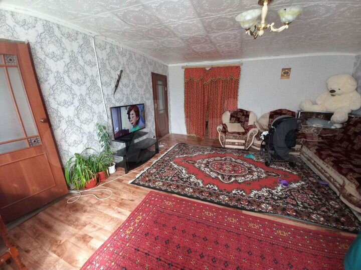 Дом 100 м² на участке 1,5 га