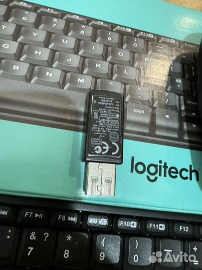 Беспроводная клавиатура и мышь logitech mk220