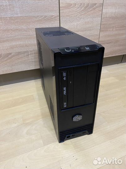 Amd phenom II x4 965 /12gb/ssd+hdd/R7 250