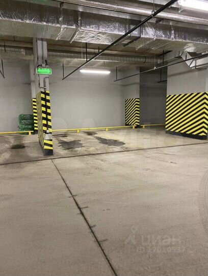 Машиноместо, 14 м²