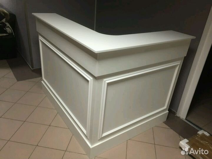 Ресепшн-Стойка администратора