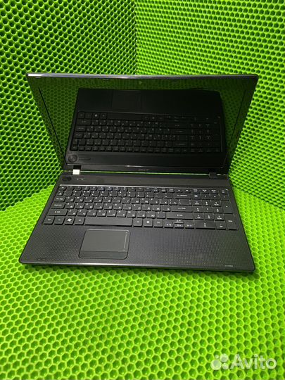 Ноутбук Acer Pew71 (32793)