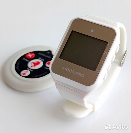 Комплекты вызова персонала: кнопка вызова и часы