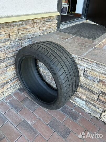 Michelin Pilot Sport 4 S 245/40 R19 и 275/35 R19