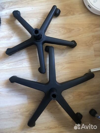 Зачасти для компютерного кресла