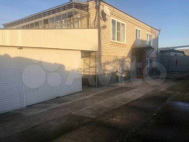 Дом 180 м² на участке 18 сот.