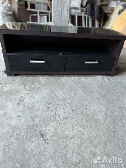 Тумба под телевизор