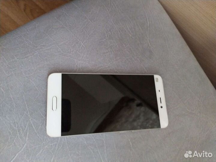 Xiaomi Mi 5, 3/64 ГБ