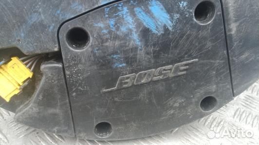 Сабвуфер audi Q7 (XNP05Q101)