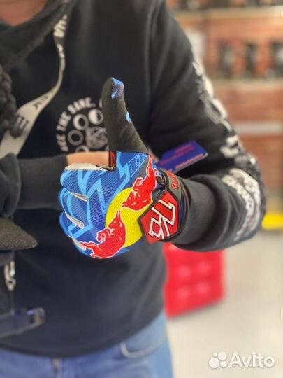 Перчатки для мотокросса kini