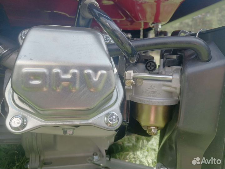 Бензиновый генератор