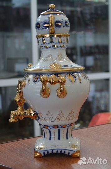 Фарфоровый сувенирный самовар. гжель (5)