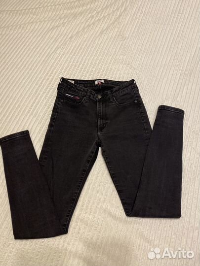 Джинсы tommy jeans